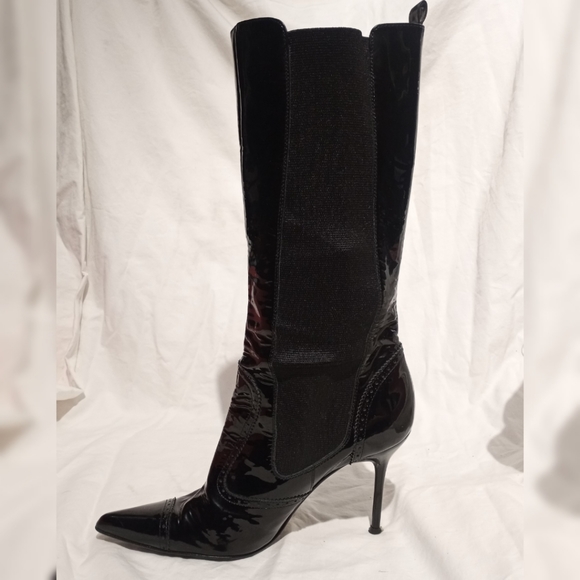 Final Sale - DOLCE & GABBANA Black Patent Pull-on Stiletto Boots, size 37½ - Picture 6 of 9